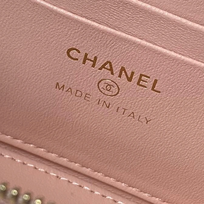 Chanel Cosmetic Bags 4017-0836