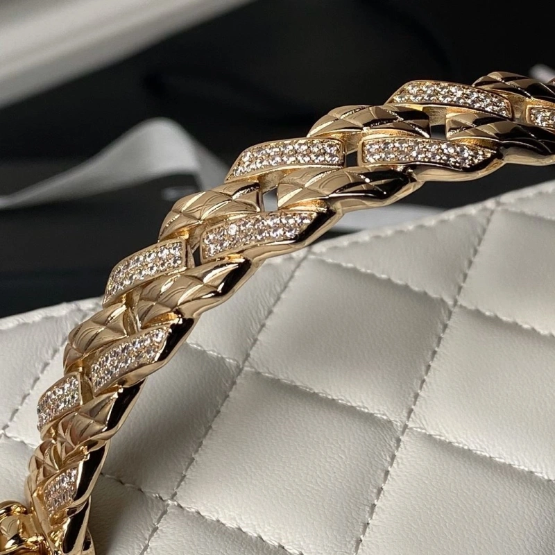 Chanel Cosmetic Bags 4017-0837