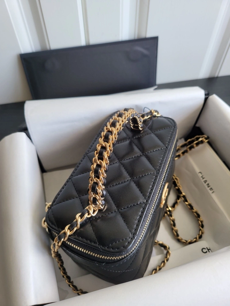 Chanel Cosmetic Bags 4017-0857