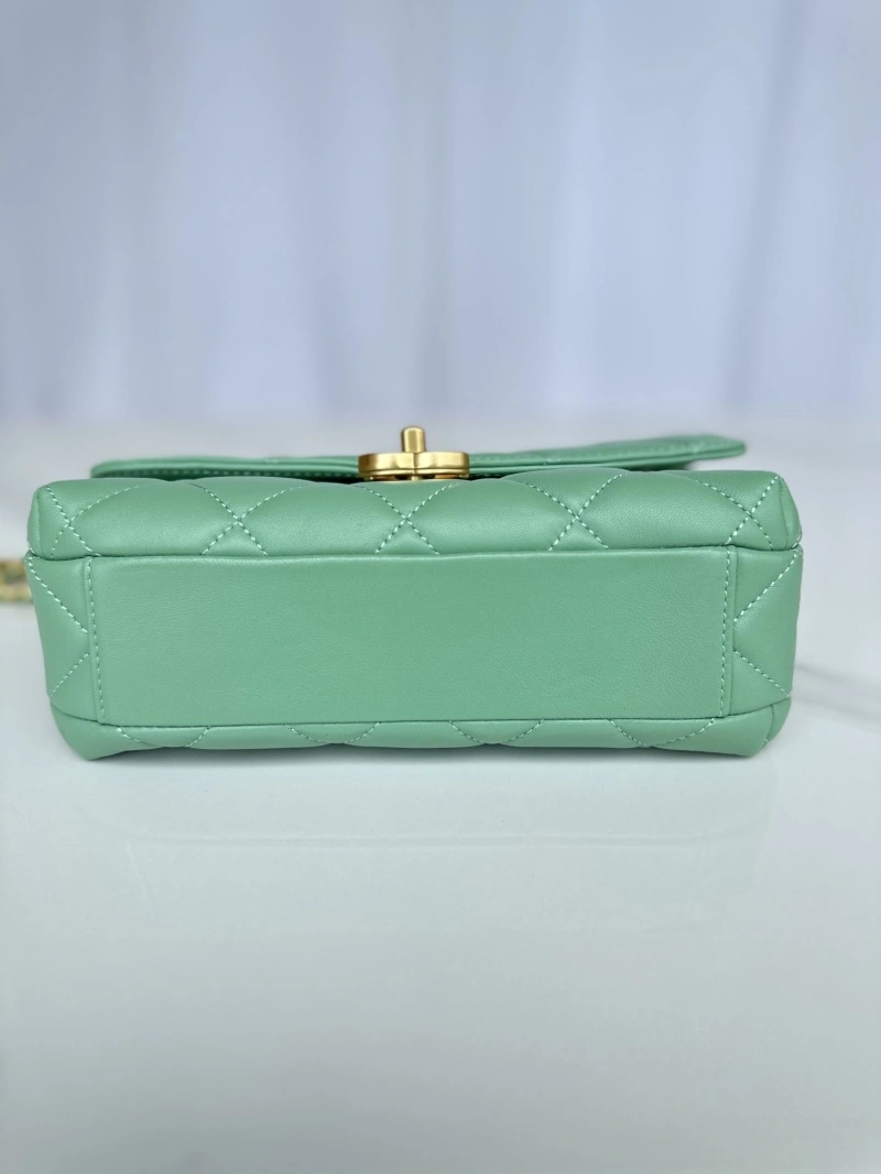 Chanel 19 Bags 4017-0874