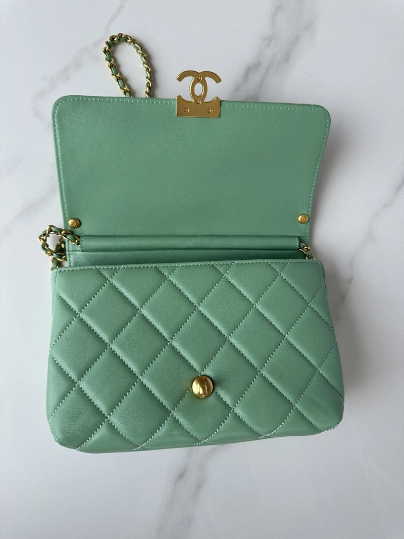 Chanel 19 Bags 4017-0874