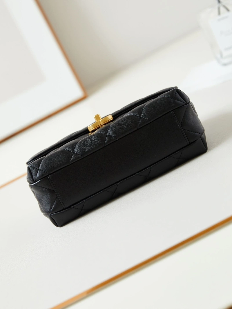 Chanel 19 Bags 4017-0899