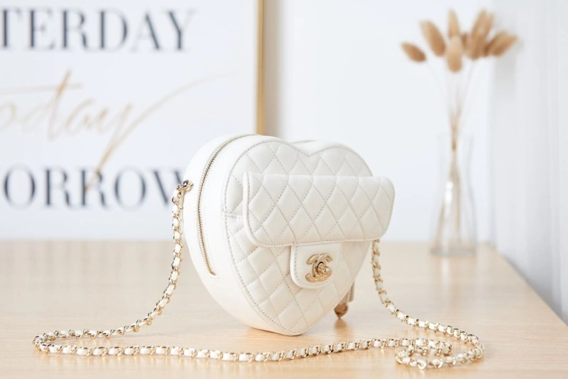 Chanel Round Bags 4017-0914