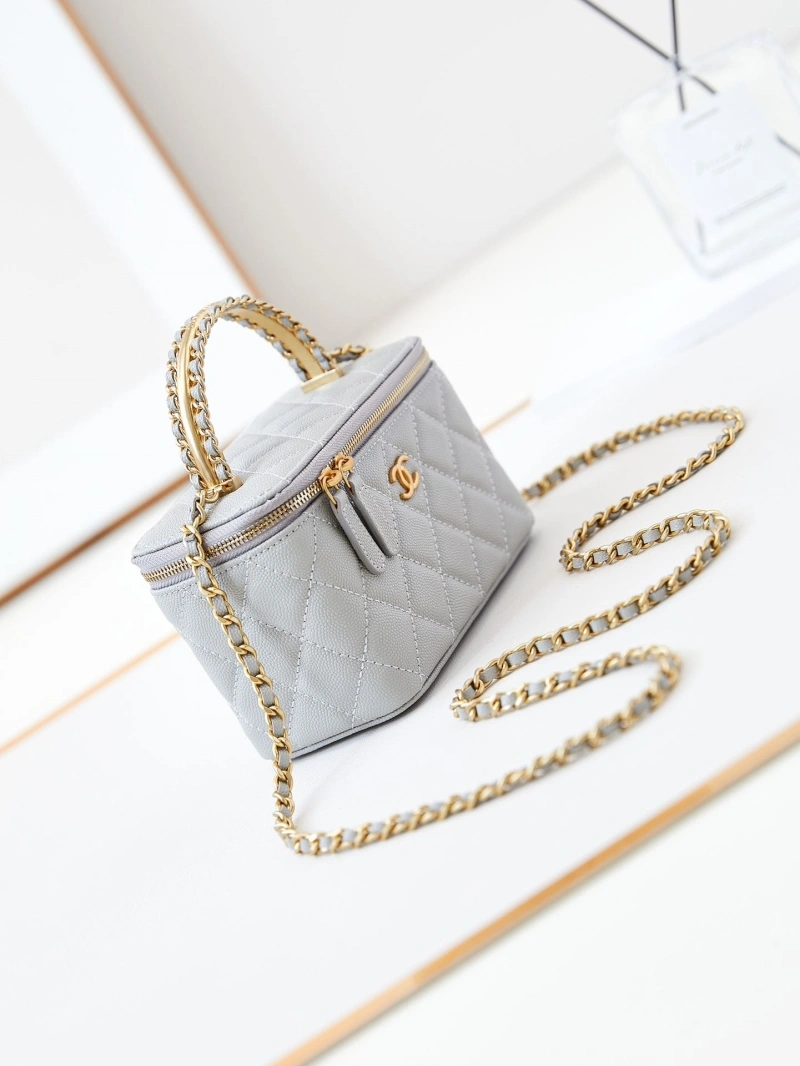 Chanel Cosmetic Bags 4017-0950