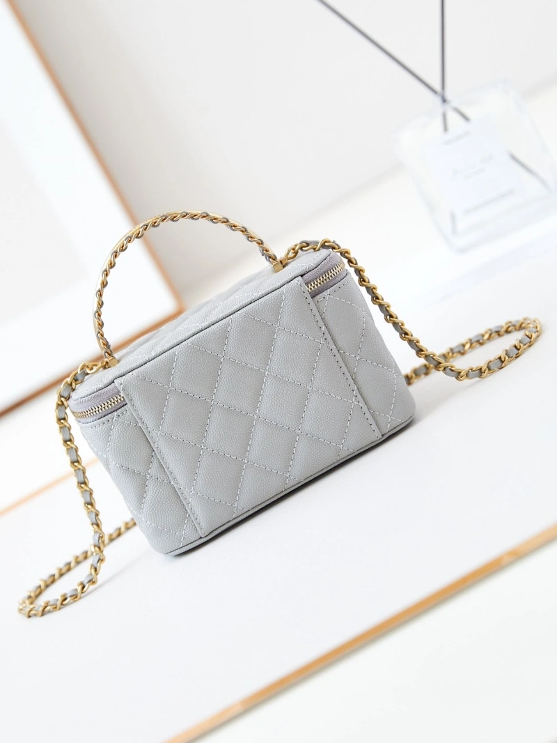 Chanel Cosmetic Bags 4017-0950