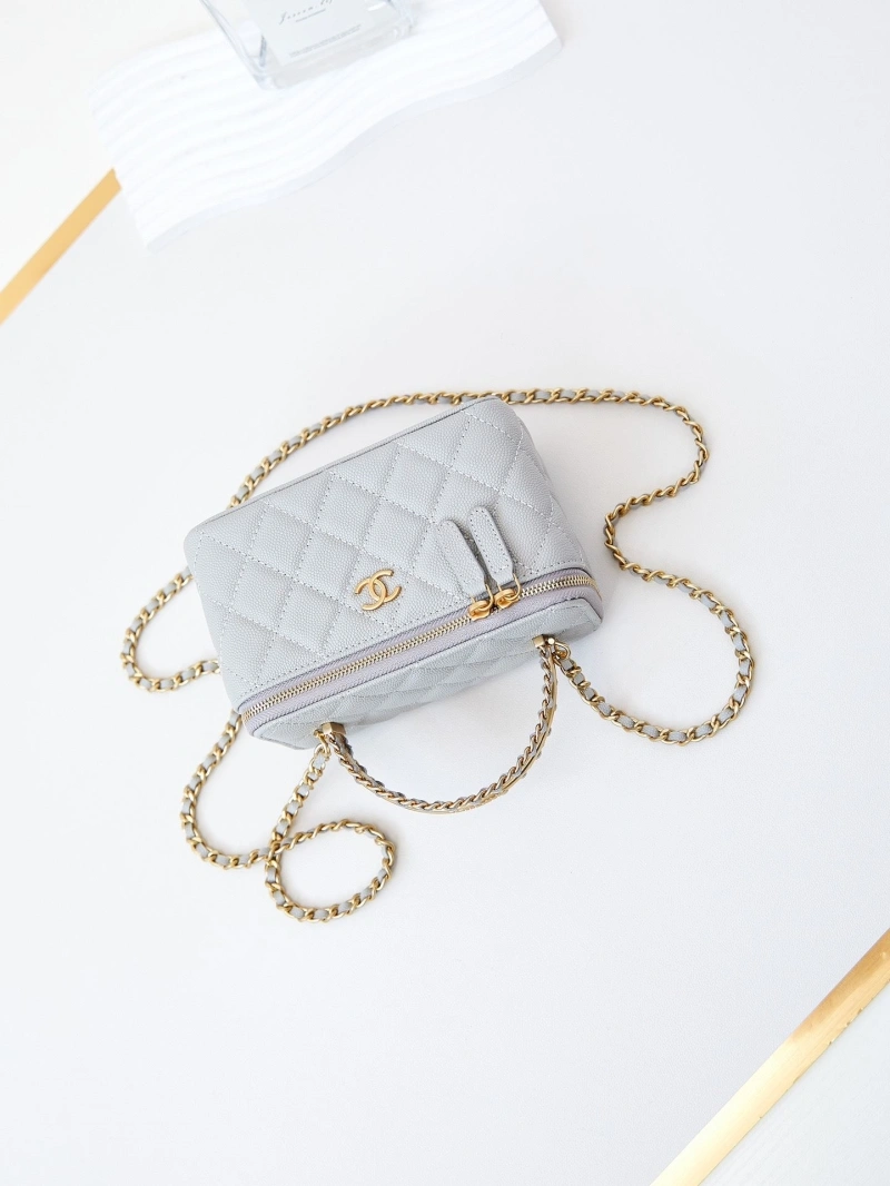 Chanel Cosmetic Bags 4017-0950