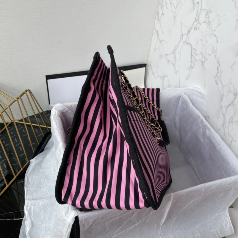 Chanel Shopping Bags 4017-0956