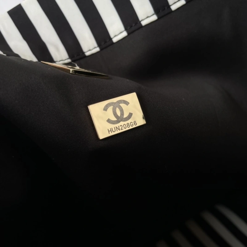 Chanel Shopping Bags 4017-0957