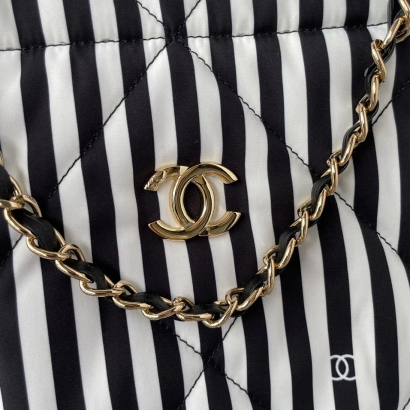 Chanel Shopping Bags 4017-0963