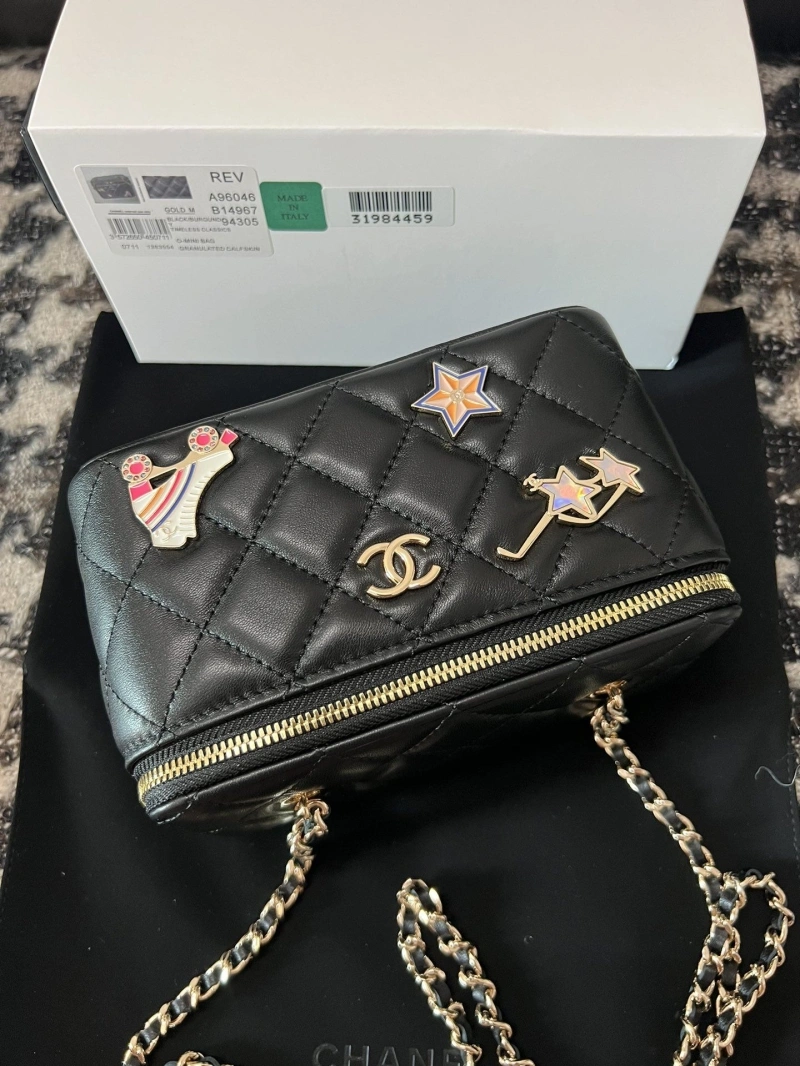 Chanel Cosmetic Bags 4017-1114