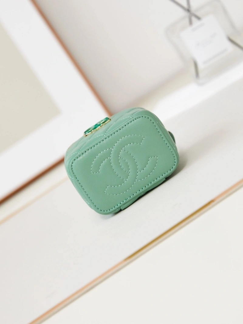 Chanel Cosmetic Bags 4017-1197