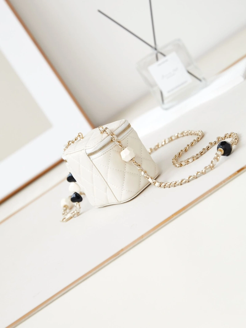 Chanel Cosmetic Bags 4017-1198