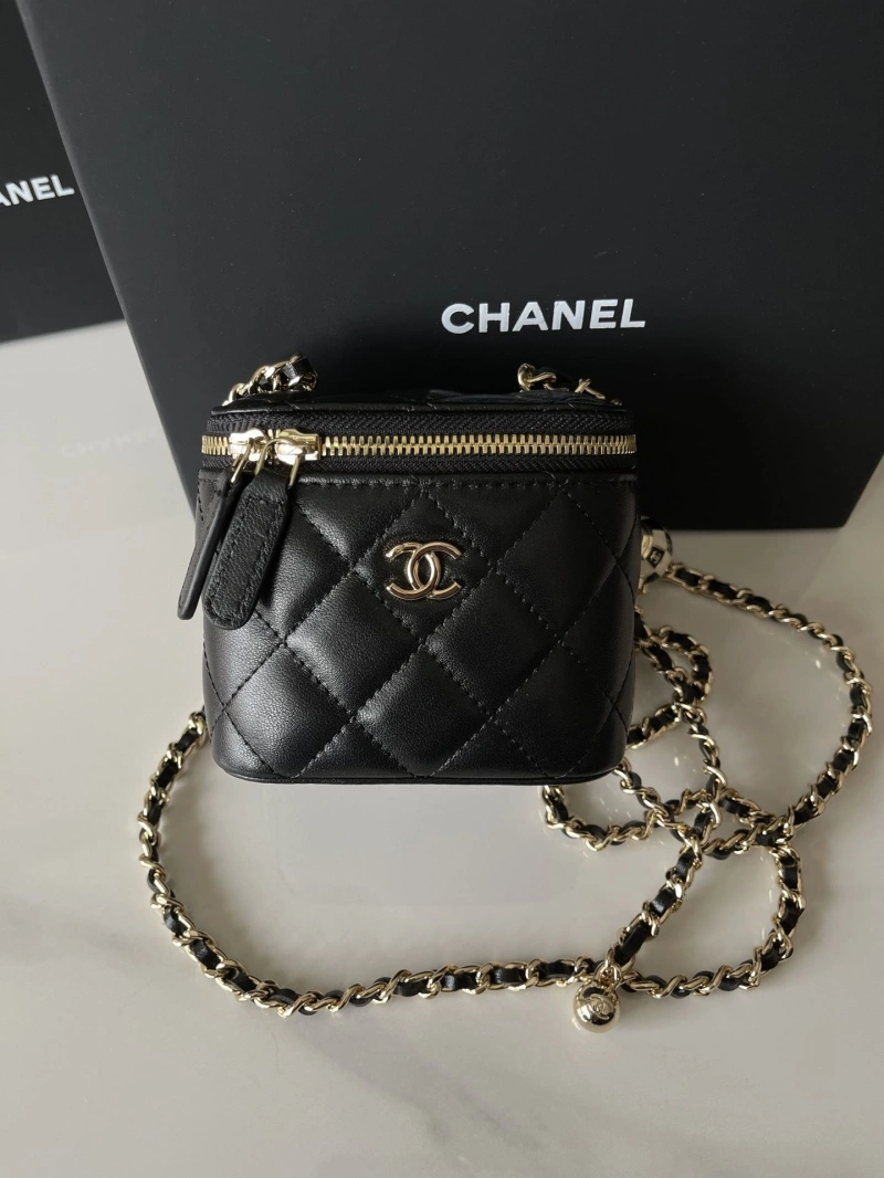 Chanel Cosmetic Bags 4017-1270