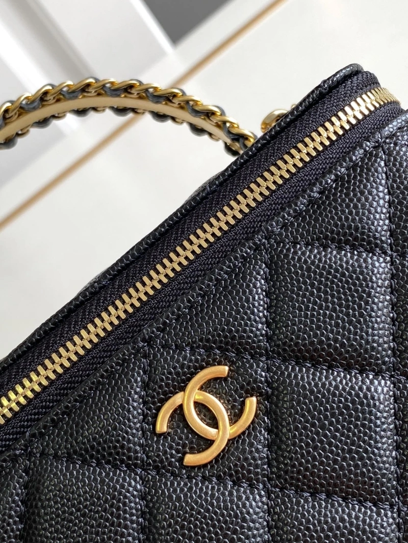 Chanel Cosmetic Bags 4017-1337