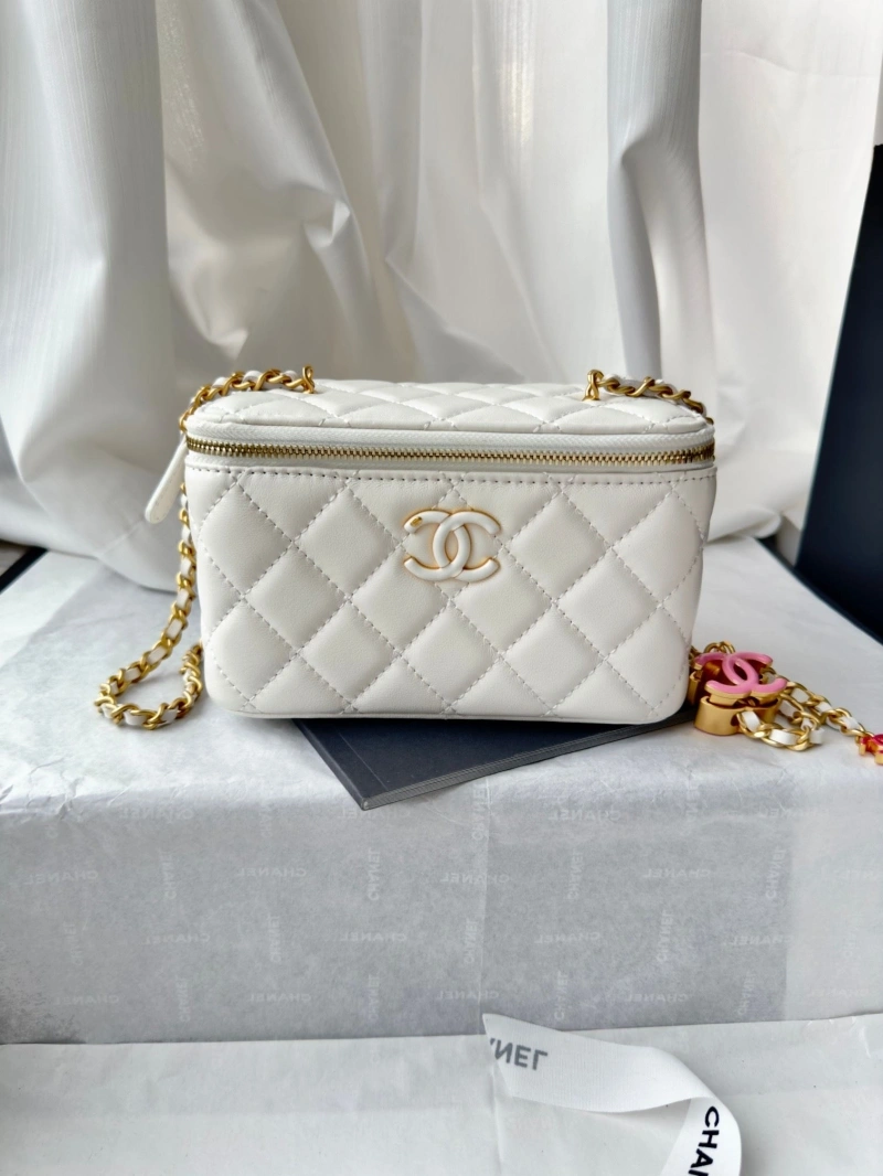 Chanel Cosmetic Bags 4017-1490