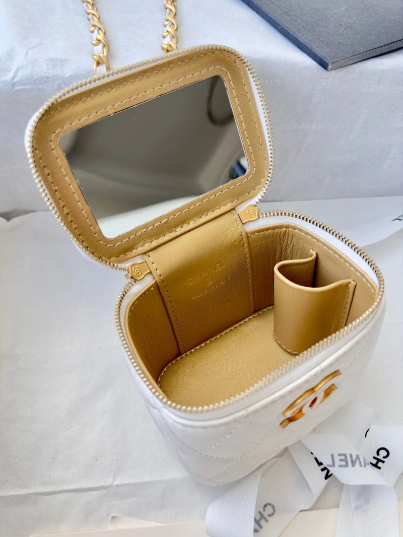 Chanel Cosmetic Bags 4017-1497