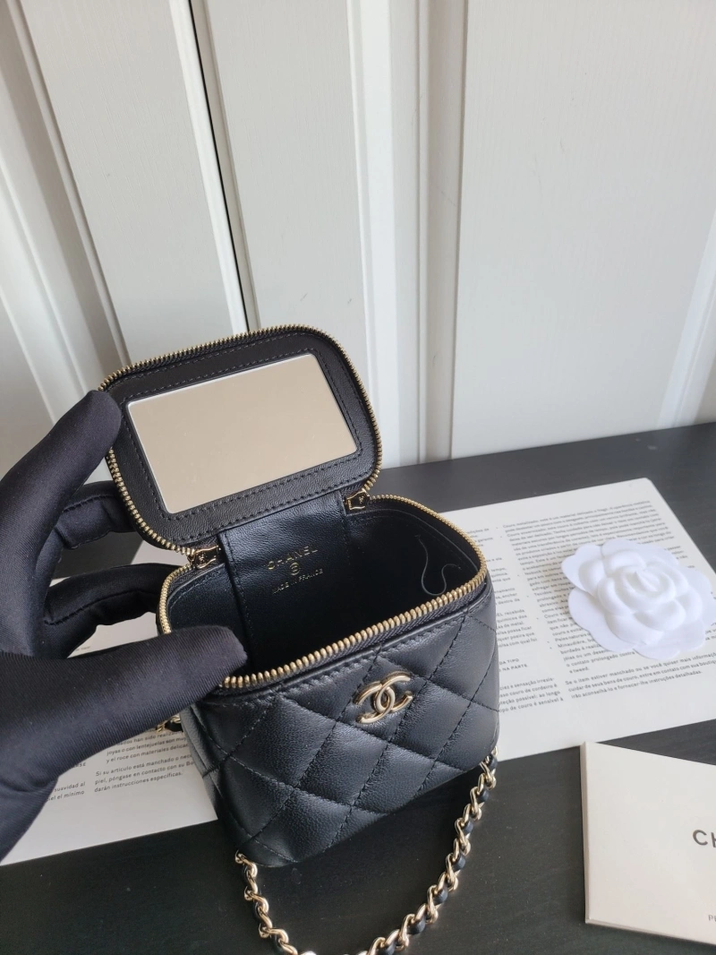Chanel Cosmetic Bags 4017-1649