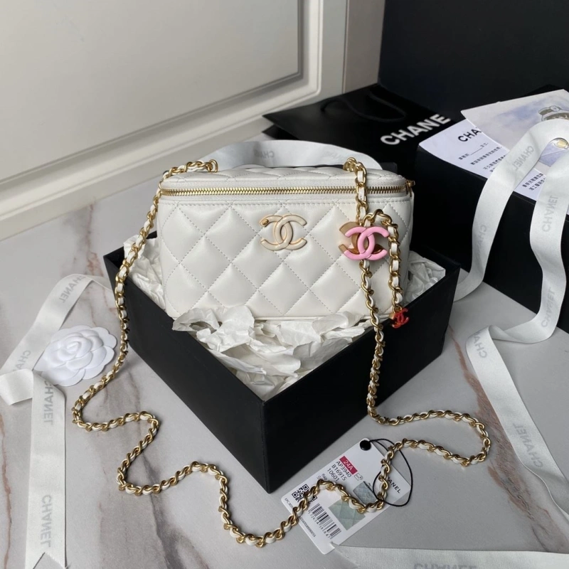 Chanel Cosmetic Bags 4017-1657