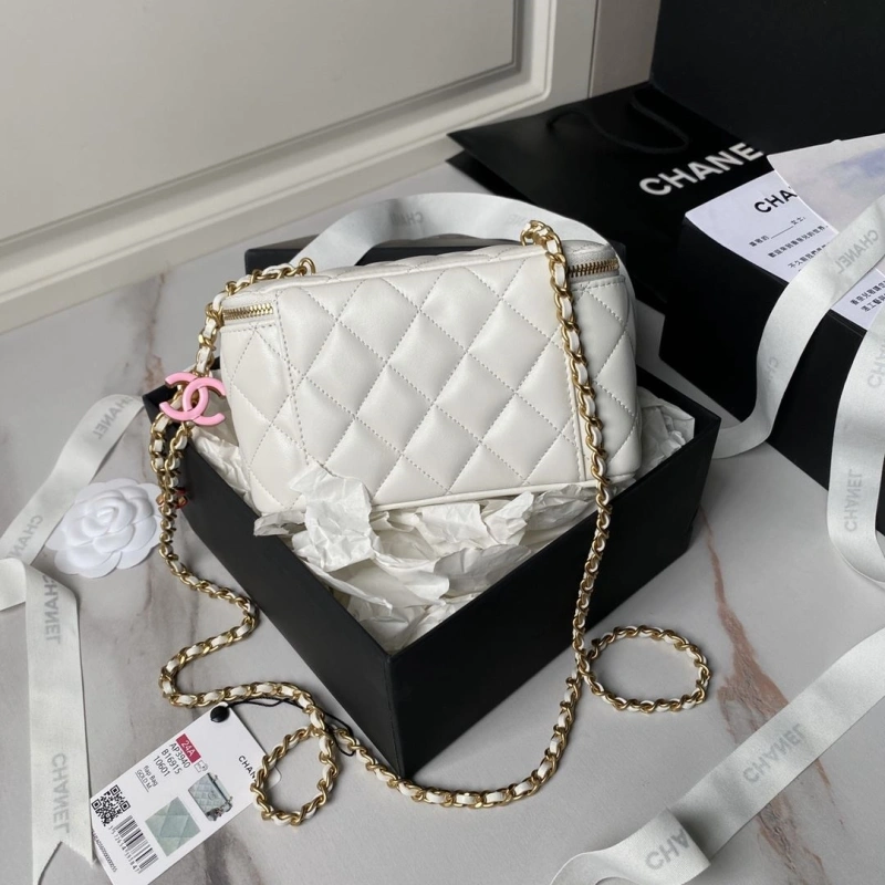 Chanel Cosmetic Bags 4017-1657
