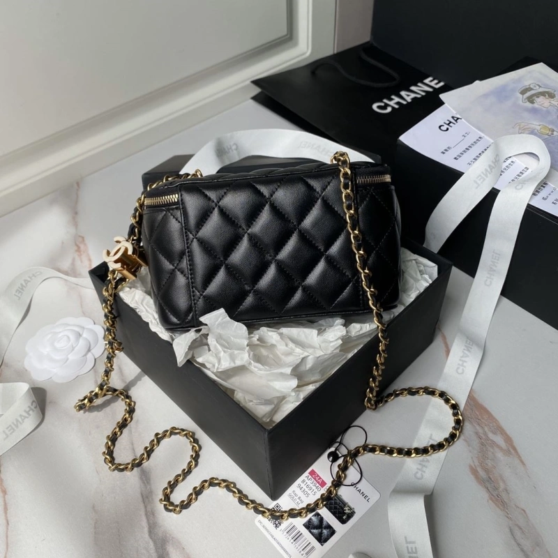 Chanel Cosmetic Bags 4017-1658