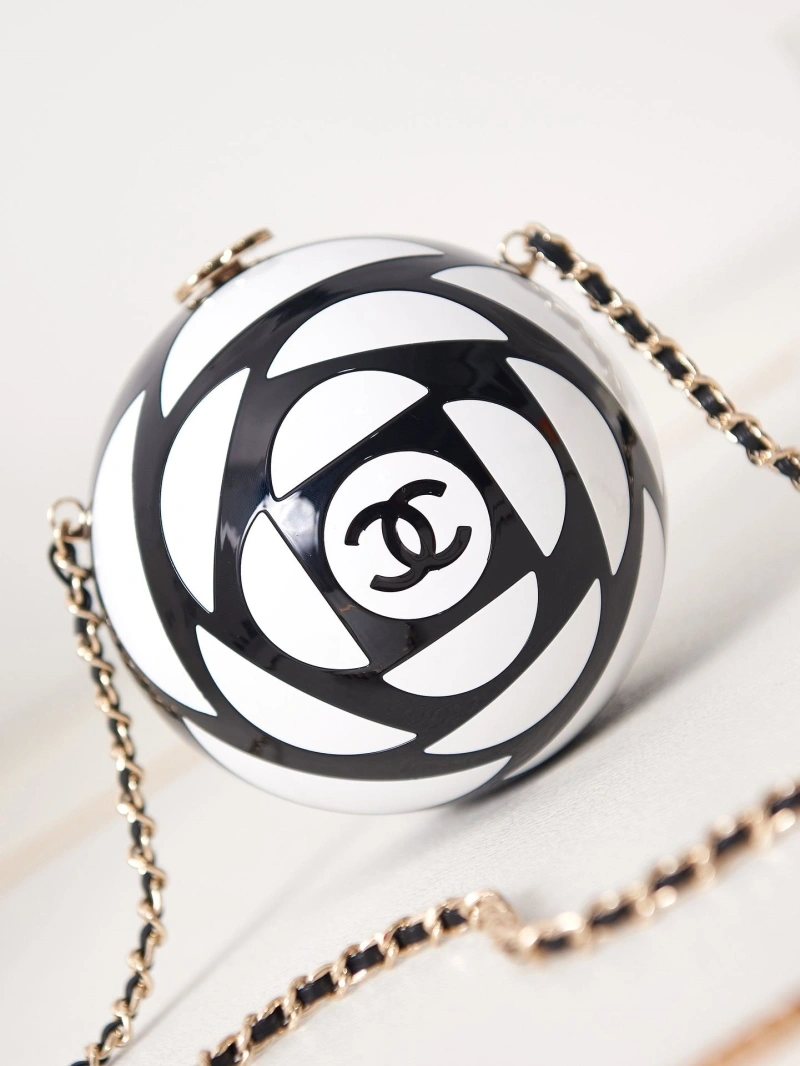Chanel Round Bags 4017-1666