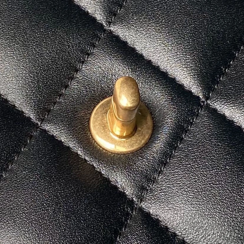 Chanel 19 Bags 4017-1690