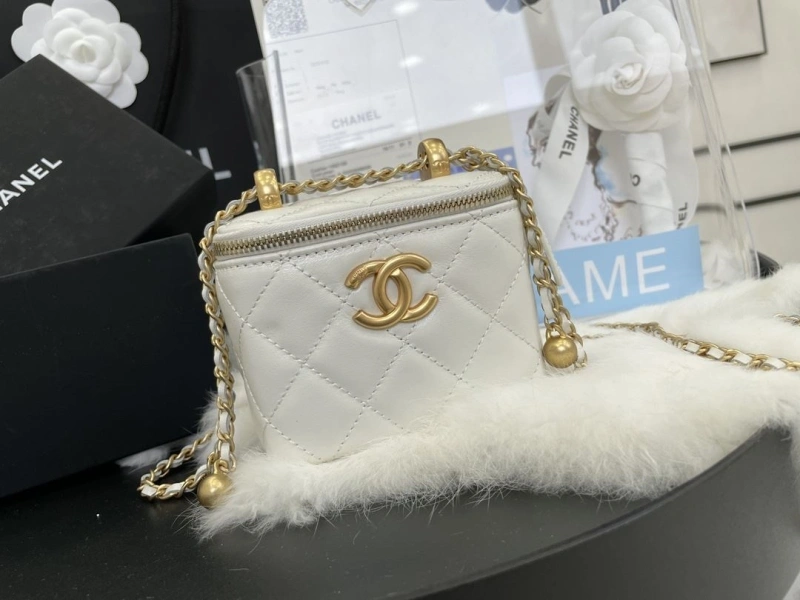 Chanel Cosmetic Bags 4017-1718