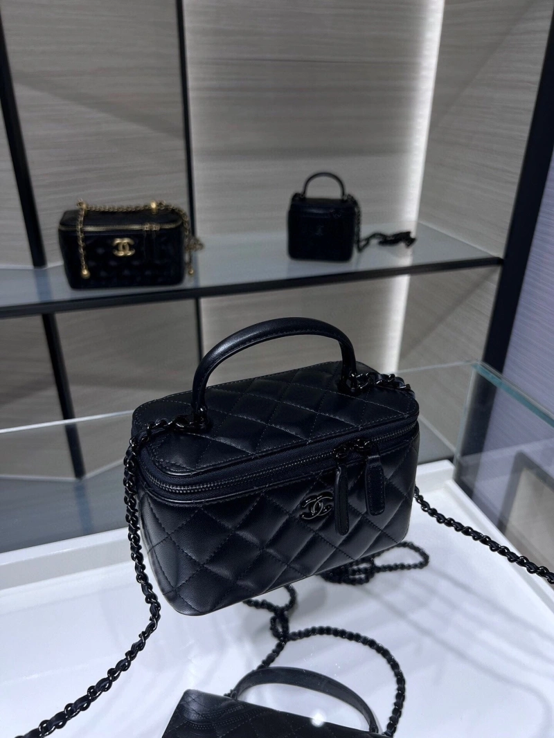 Chanel Cosmetic Bags 4017-1739