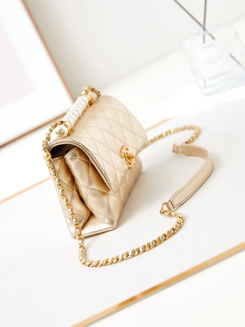 Ch**el woc bags 4017-1839