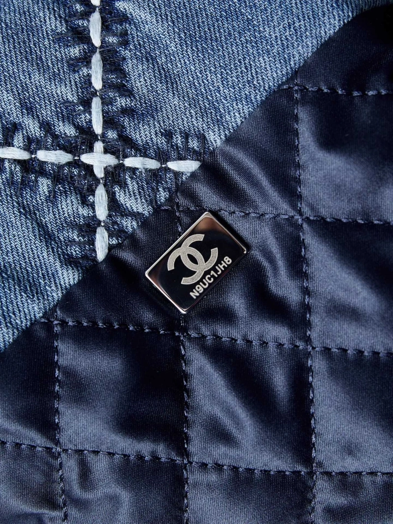 Chanel Shopping Bags 4017-1868