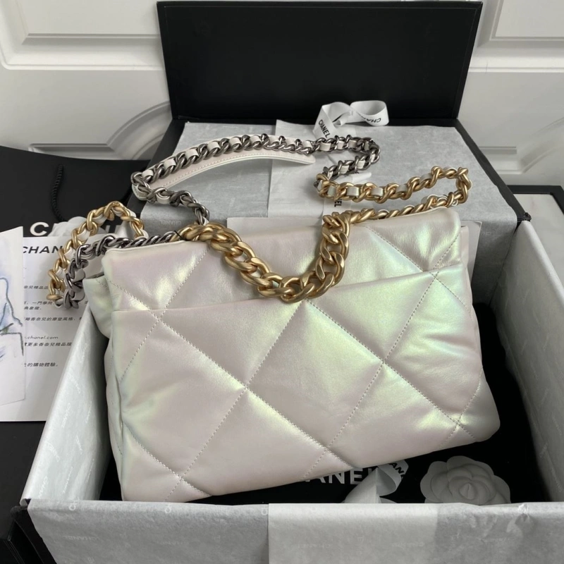 Chanel 19 Bags 4017-1892