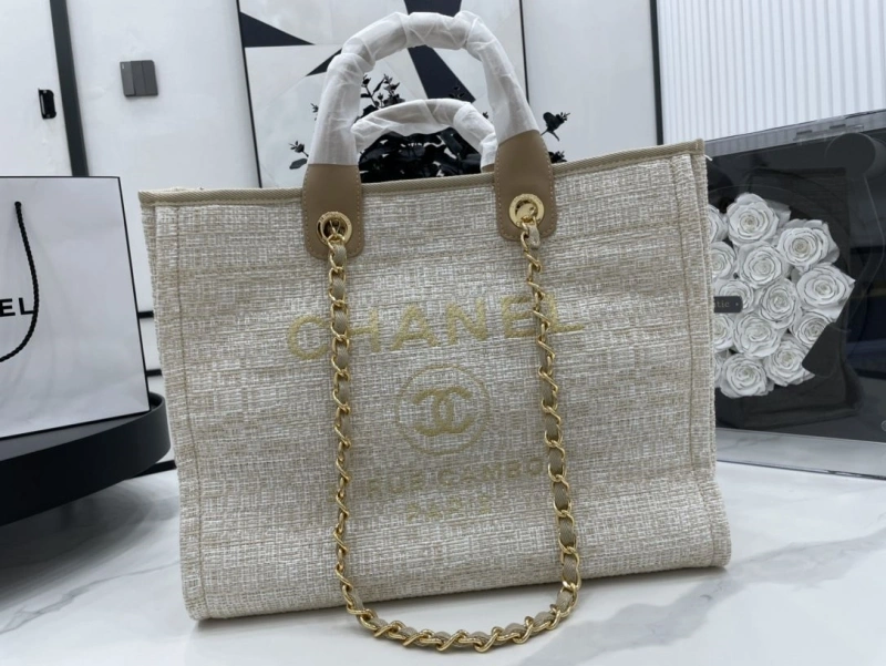 Chanel Shopping Bags 4017-1910