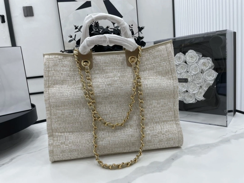 Chanel Shopping Bags 4017-1910