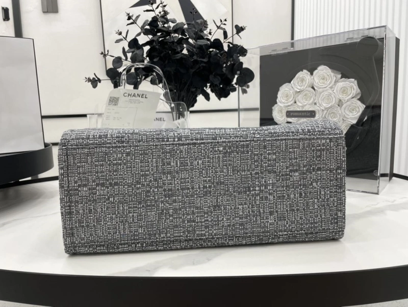 Chanel Shopping Bags 4017-1915