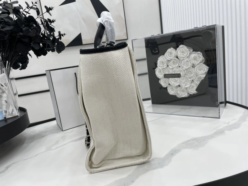 Chanel Shopping Bags 4017-1931