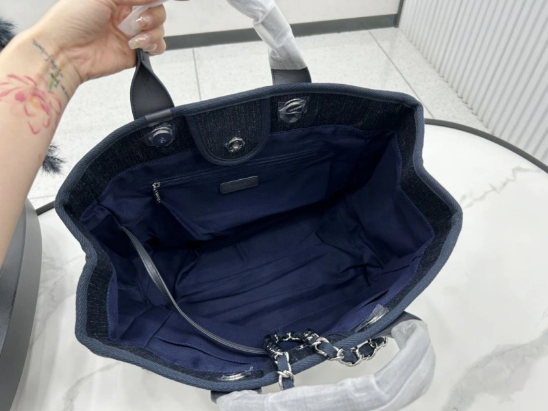 Chanel Shopping Bags 4017-1936