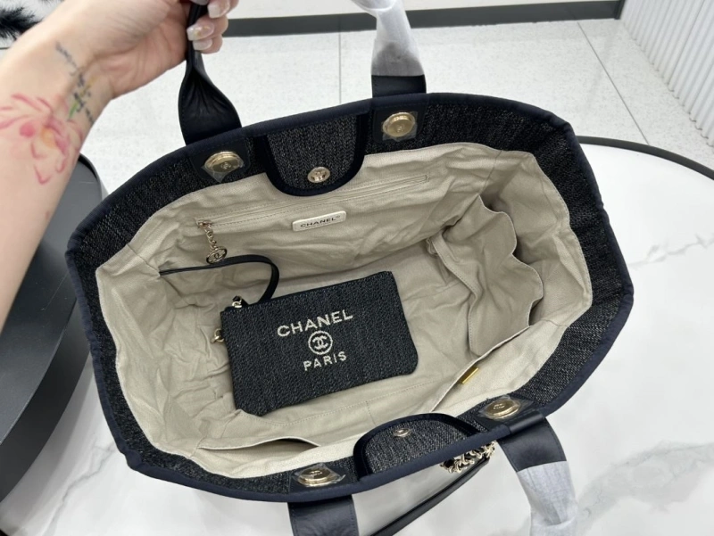 Chanel Shopping Bags 4017-1944