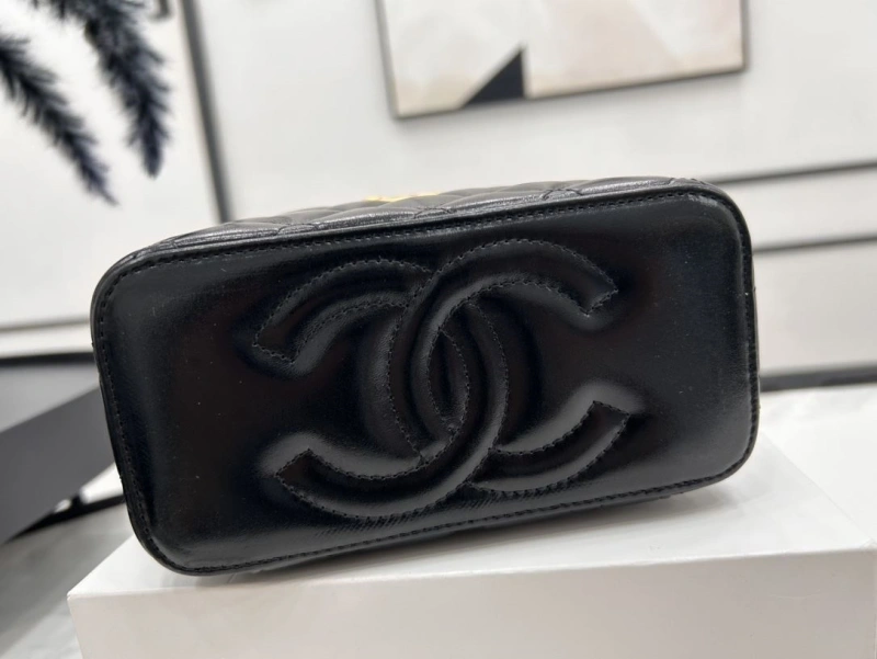 Chanel Cosmetic Bags 4017-1966