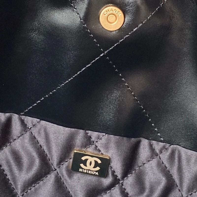 Chanel Shopping Bags 4017-1996