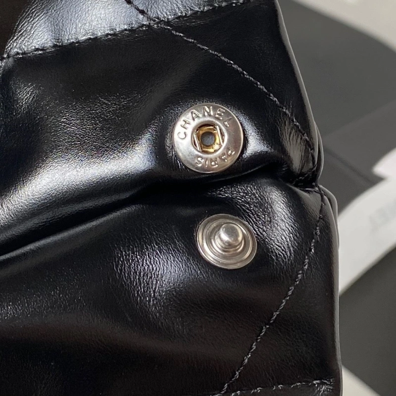 Chanel Shopping Bags 4017-1997