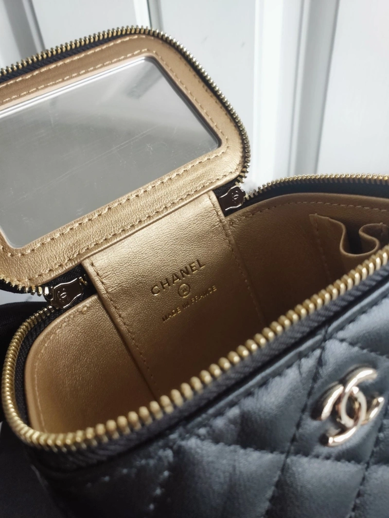 Chanel Cosmetic Bags 4017-2048