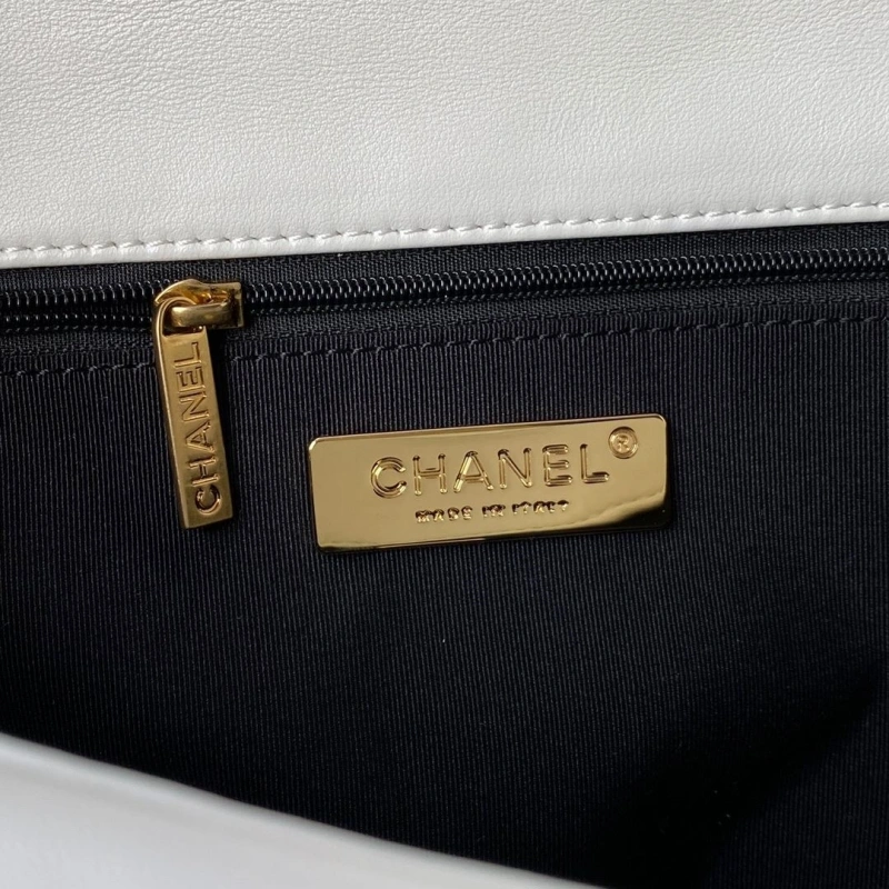 Chanel 19 Bags 4017-2211