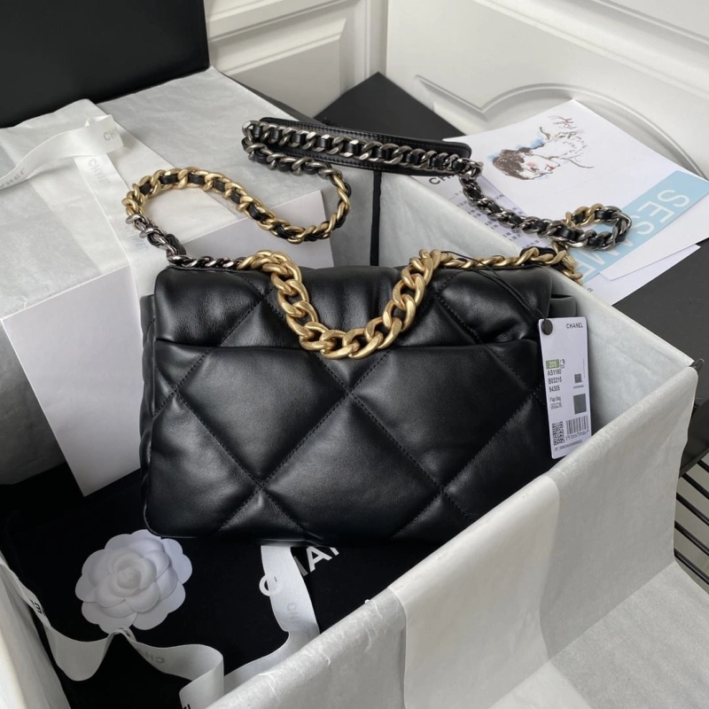 Chanel 19 Bags 4017-2220