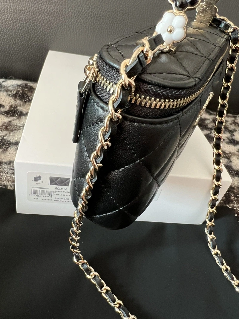 Chanel Cosmetic Bags 4017-2238