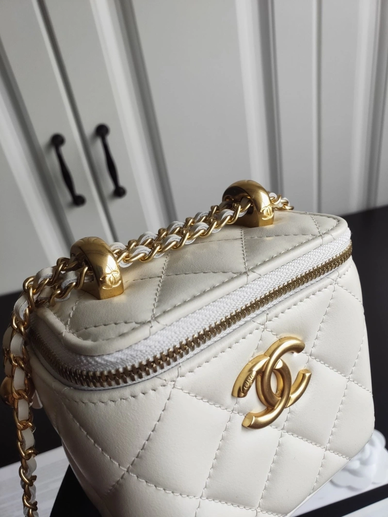 Chanel Cosmetic Bags 4017-2241