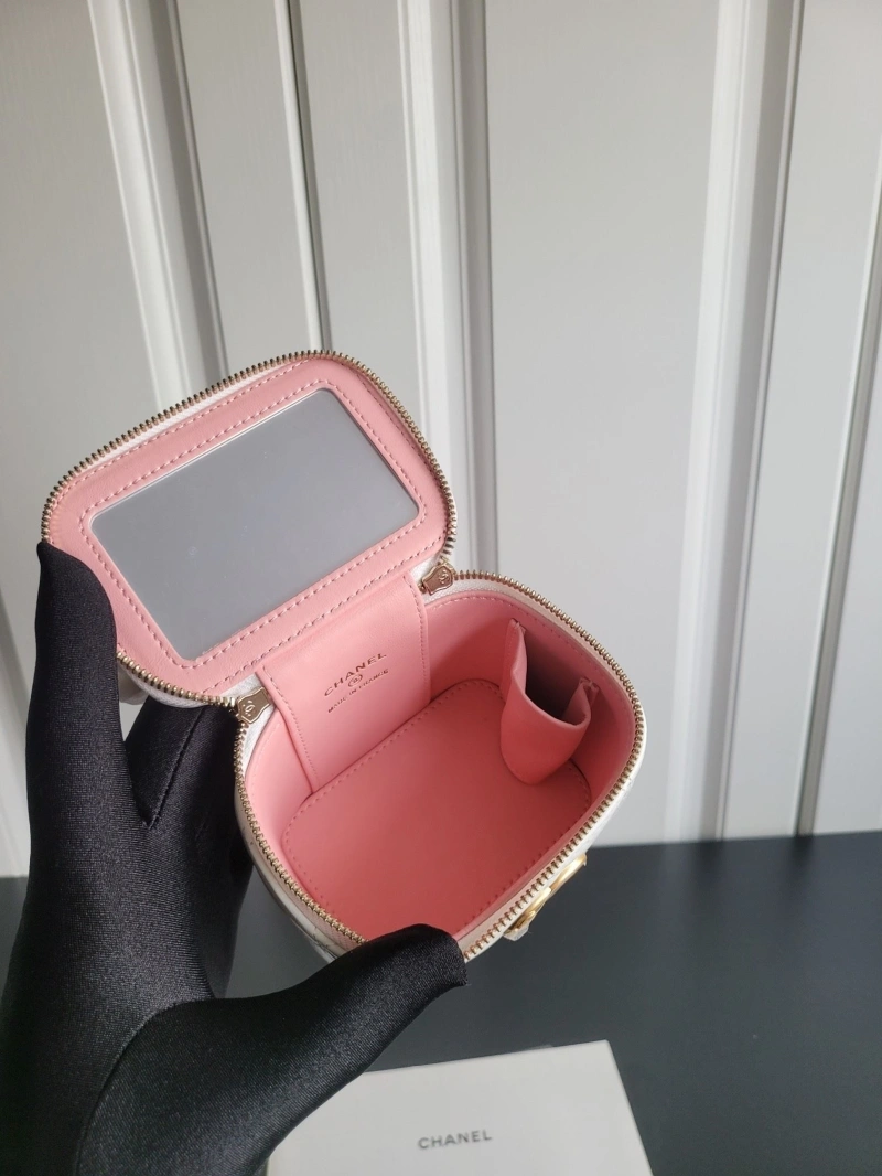 Chanel Cosmetic Bags 4017-2241