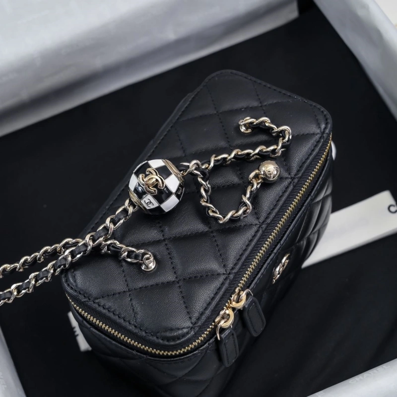 Chanel Cosmetic Bags 4017-2260