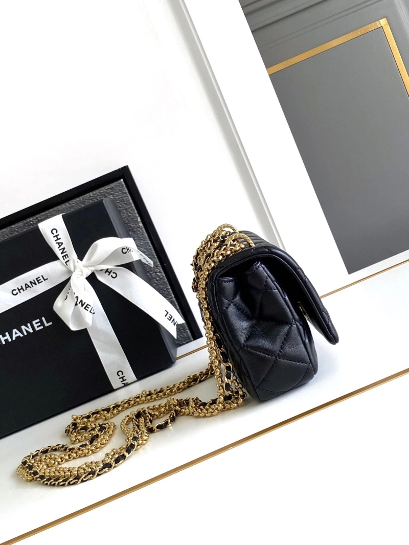 Chanel 19 Bags 4017B-0035