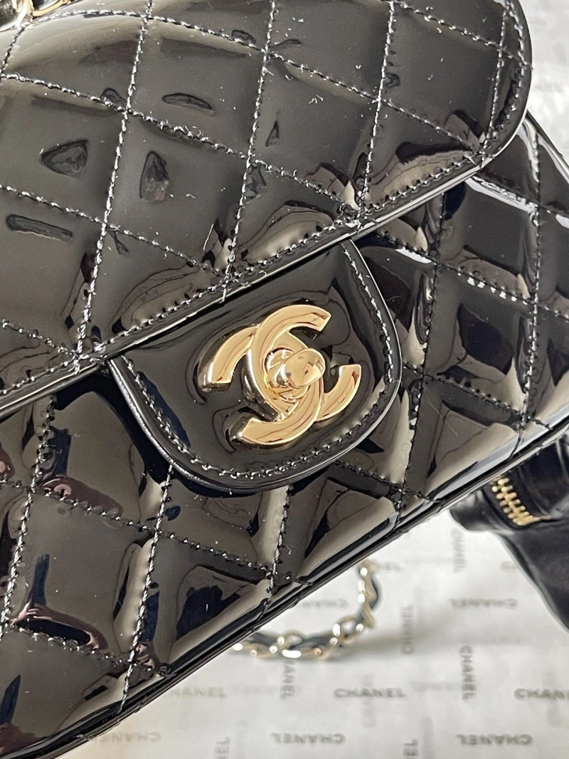 Chanel 19 Bags 4017B-0060