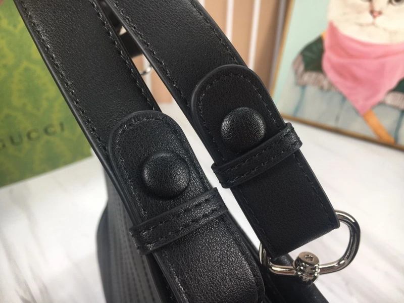 Gucci Shopping Bags 4032-0021